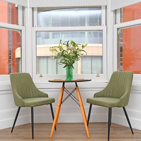Self Catering -kings Suite-private Parking-overlooking H-c-c *