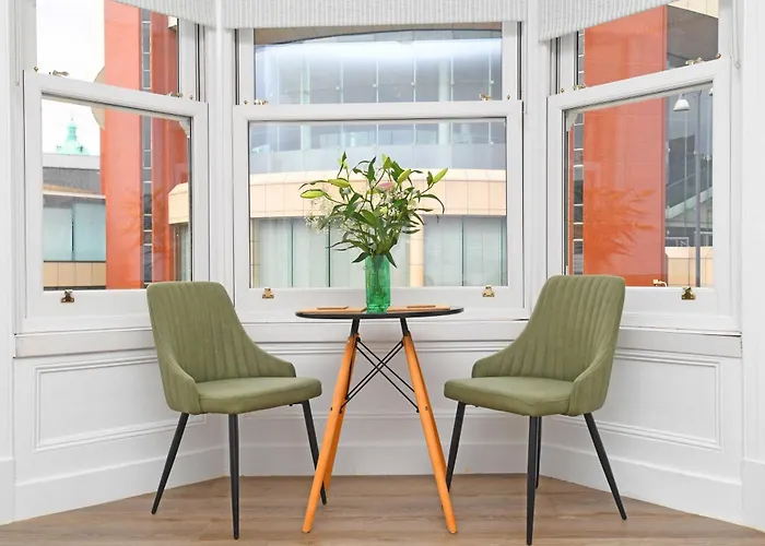 Self Catering -king's Suite-private Parking-overlooking H-c-c *